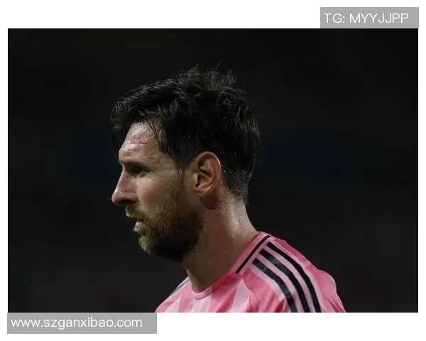 全球足球巨星进球排行榜：梅西、C罗领衔，谁将超越历史纪录